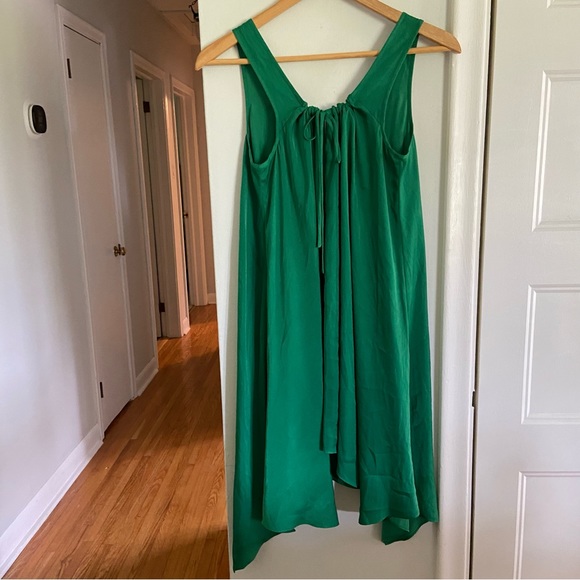 BCBG Malachite green satin shift dress - Picture 5 of 6